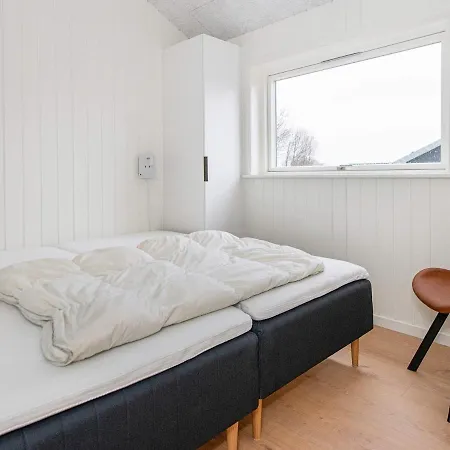 8 Person In Sydals *